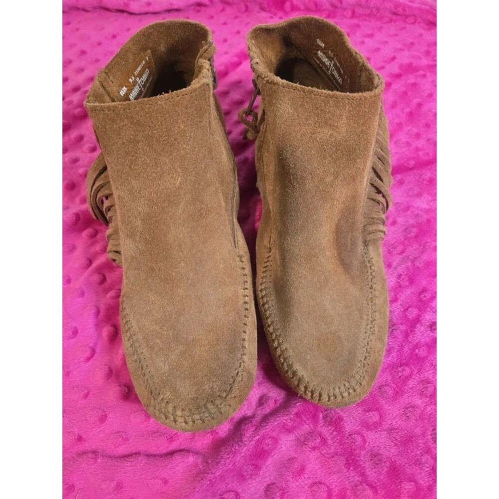 Minnetonka shoes
